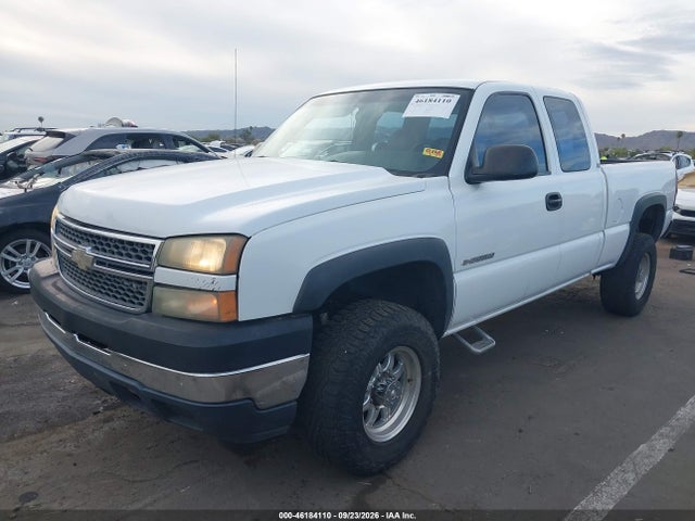 Продажа на аукционе авто 2005 Chevrolet Silverado 2500hd Work Truck, vin: 1GCHC29U15E209219, номер лота: 46184110