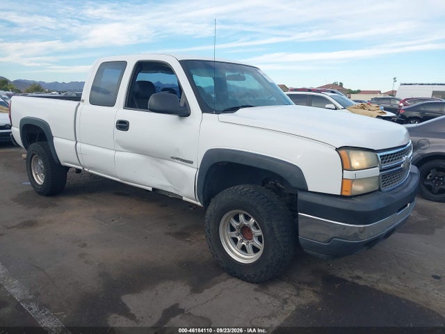 Продажа на аукционе авто 2005 Chevrolet Silverado 2500hd Work Truck, vin: 1GCHC29U15E209219, номер лота: 46184110