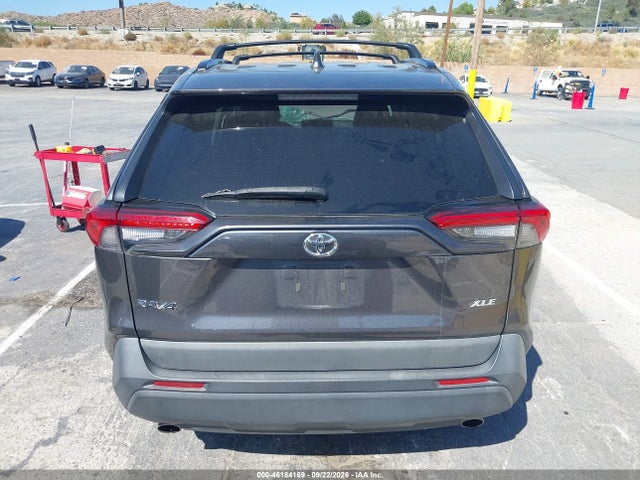 Toyota Rav4 Xle Premium 2021 2T3C1RFV4MC172214 Image 18