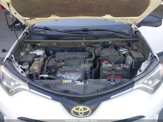 Toyota RAV4 LE 2017 JTMZFREV7HJ148814 Image 10