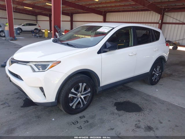 Toyota RAV4 LE 2017 JTMZFREV7HJ148814 Image 2