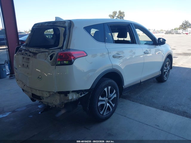 Toyota RAV4 LE 2017 JTMZFREV7HJ148814 Image 4