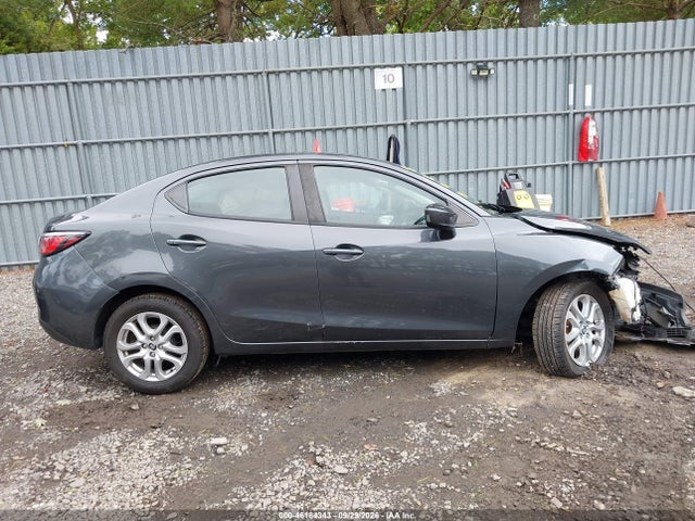 46184343 :رقم المزاد ، 3MYDLBYV9JY324528 vin ، 2018 Toyota Yaris Ia مزاد بيع