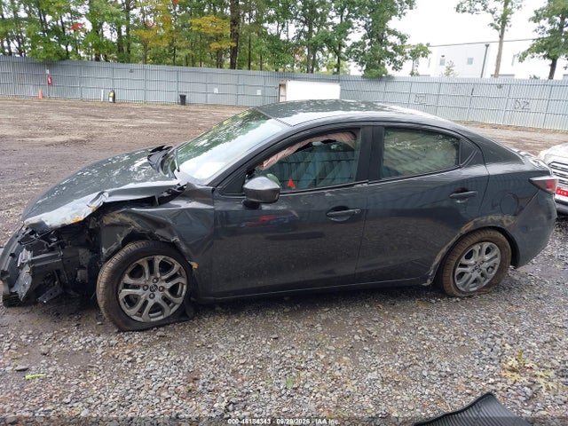 46184343 :رقم المزاد ، 3MYDLBYV9JY324528 vin ، 2018 Toyota Yaris Ia مزاد بيع