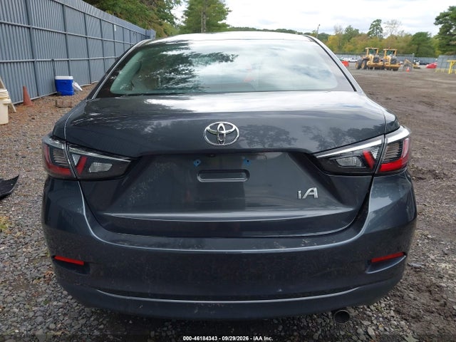 46184343 :رقم المزاد ، 3MYDLBYV9JY324528 vin ، 2018 Toyota Yaris Ia مزاد بيع