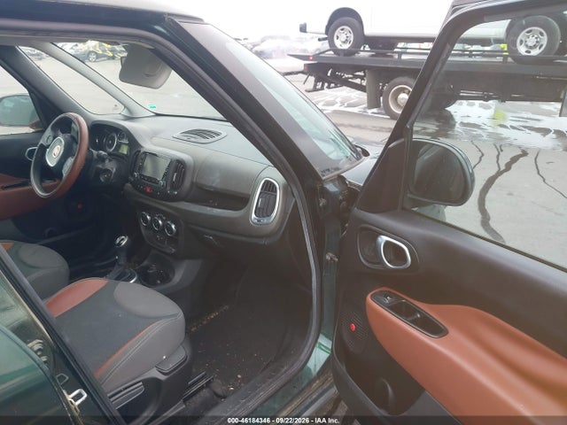 46184346 :رقم المزاد ، ZFBCFADH1EZ021768 vin ، 2014 Fiat 500l Trekking مزاد بيع