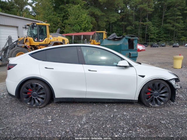7SAYGDEF5PF751970 Tesla Model Y Performance Dual Motor All-wheel Drive
