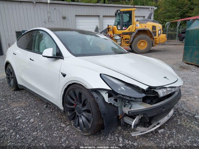 7SAYGDEF5PF751970 Tesla Model Y Performance Dual Motor All-wheel Drive