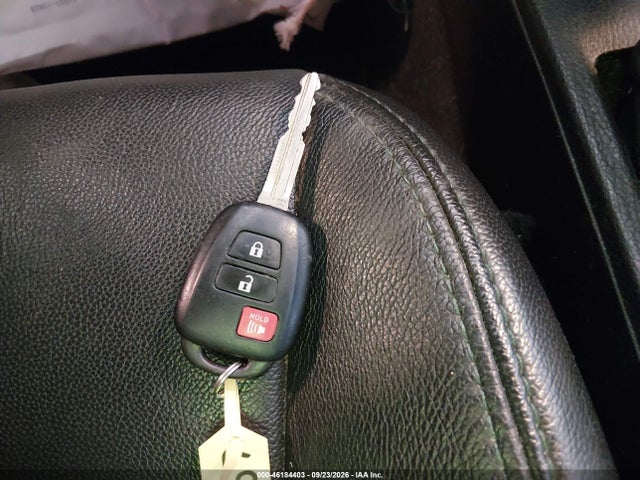 46184403 :رقم المزاد ، 2T3ZFREV6HW374246 vin ، 2017 Toyota Rav4 Le مزاد بيع