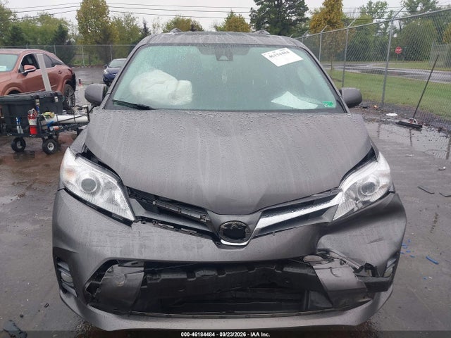 Продажа на аукционе авто 2018 Toyota Sienna Xle Premium 7 Passenger, vin: 5TDDZ3DC7JS208789, номер лота: 46184484