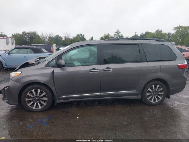 Продажа на аукционе авто 2018 Toyota Sienna Xle Premium 7 Passenger, vin: 5TDDZ3DC7JS208789, номер лота: 46184484