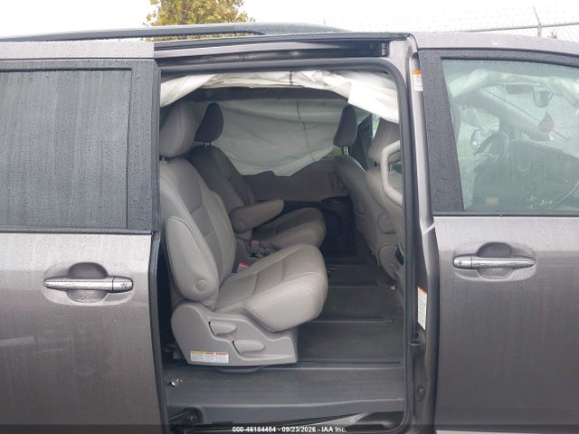 Продажа на аукционе авто 2018 Toyota Sienna Xle Premium 7 Passenger, vin: 5TDDZ3DC7JS208789, номер лота: 46184484
