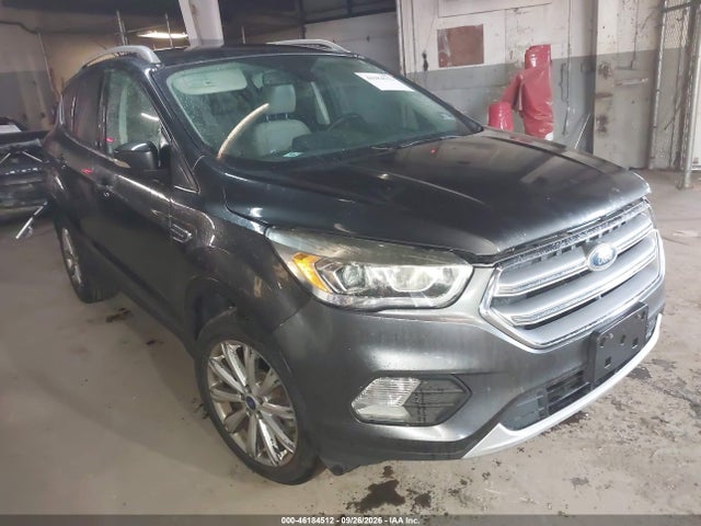 46184512 :رقم المزاد ، 1FMCU9JD8HUE00427 vin ، 2017 Ford Escape Titanium مزاد بيع