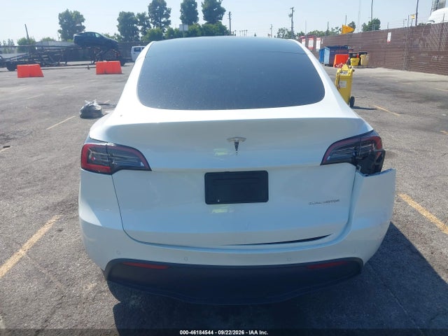 Продаж на аукціоні авто 2022 Tesla Model Y Long Range, vin: 7SAYGAEE5NF556924, номер лоту: 46184544