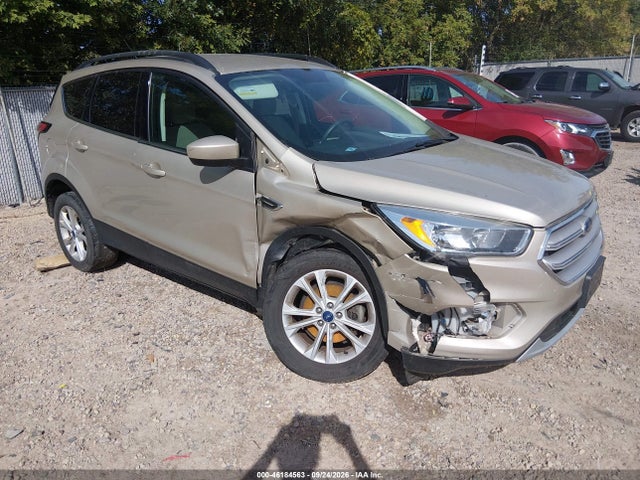 46184563 :رقم المزاد ، 1FMCU0GD0JUA49909 vin ، 2018 Ford Escape Se مزاد بيع
