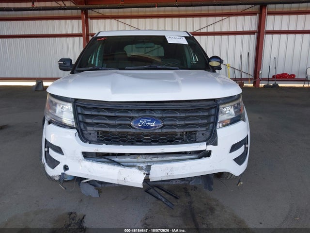 Ford Police Interceptor Utility 2018 1FM5K8AR3JGB68070 Image 13