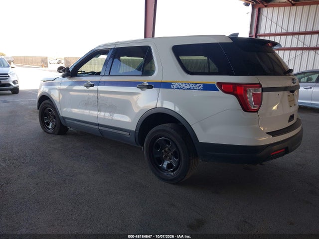 Ford Police Interceptor Utility 2018 1FM5K8AR3JGB68070 Image 3