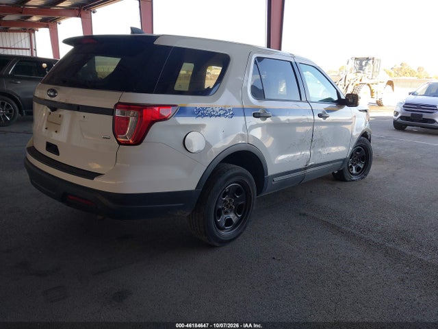Ford Police Interceptor Utility 2018 1FM5K8AR3JGB68070 Image 4