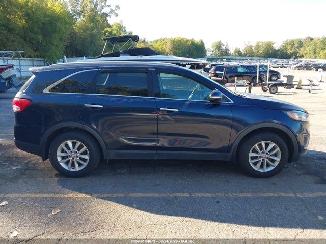 46184671 :رقم المزاد ، 5XYPG4A36HG261374 vin ، 2017 Kia Sorento 2.4l Lx مزاد بيع