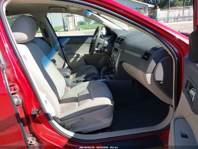 46184729 :رقم المزاد ، 3FAHP0HA4BR138273 vin ، 2011 Ford Fusion Se مزاد بيع