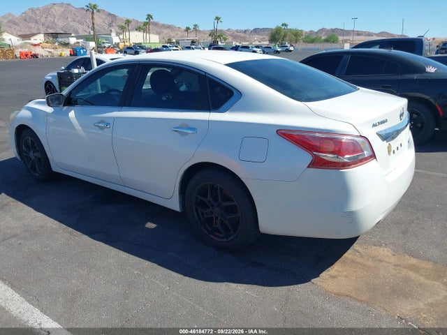 2013 Nissan Altima 2.5 S მანქანა იყიდება აუქციონზე, vin: 1N4AL3AP5DC126132, აუქციონის ნომერი: 46184772