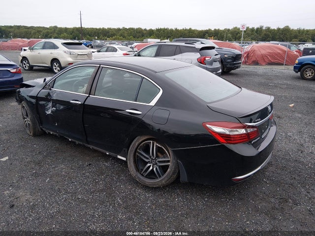 46184786 :رقم المزاد ، 1HGCR2F56HA127621 vin ، 2017 Honda Accord Sport مزاد بيع