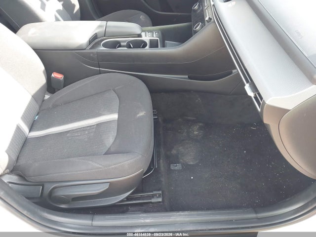 2025 Hyundai Sonata Sel მანქანა იყიდება აუქციონზე, vin: KMHL64JA3SA489500, აუქციონის ნომერი: 46184839