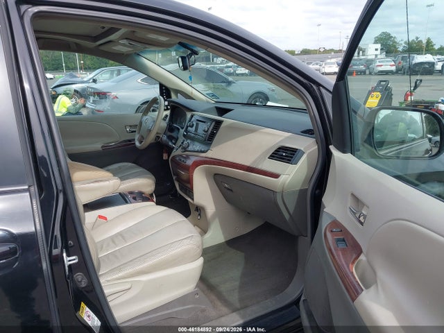 Продаж на аукціоні авто 2011 Toyota Sienna Xle V6, vin: 5TDYK3DC9BS052259, номер лоту: 46184892