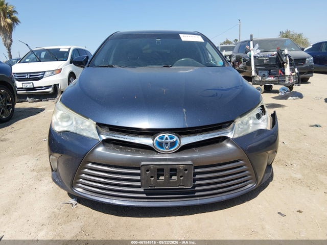 2016 Toyota Camry Hybrid Le მანქანა იყიდება აუქციონზე, vin: 4T1BD1FK7GU179115, აუქციონის ნომერი: 46184916
