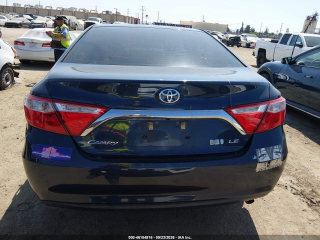 2016 Toyota Camry Hybrid Le მანქანა იყიდება აუქციონზე, vin: 4T1BD1FK7GU179115, აუქციონის ნომერი: 46184916