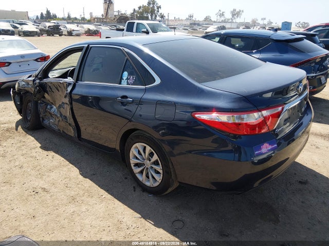2016 Toyota Camry Hybrid Le მანქანა იყიდება აუქციონზე, vin: 4T1BD1FK7GU179115, აუქციონის ნომერი: 46184916