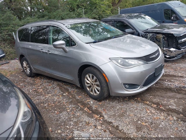 Aukcja sprzedaży 2017 Chrysler Pacifica Touring-l, vin: 2C4RC1BG4HR687838, numer aukcji: 46184920