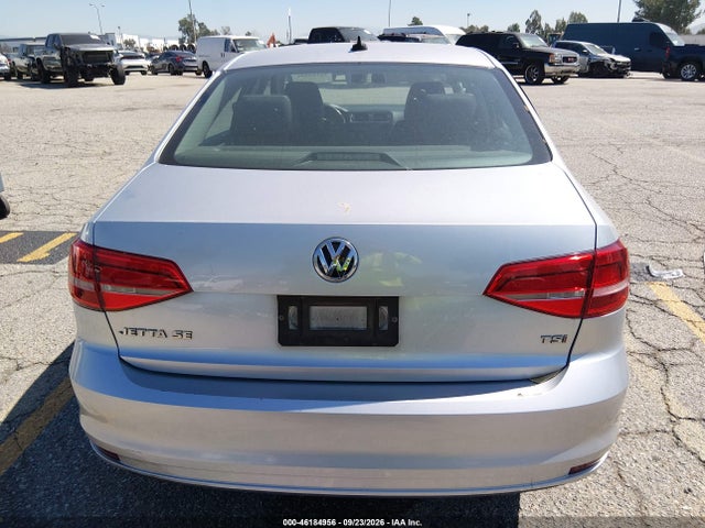 46184956 :رقم المزاد ، 3VWD17AJ4FM314011 vin ، 2015 Volkswagen Jetta 1.8t Se مزاد بيع