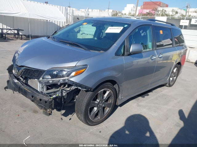 46184964 :رقم المزاد ، 5TDXZ3DC3JS925137 vin ، 2018 Toyota Sienna Se 8 Passenger مزاد بيع