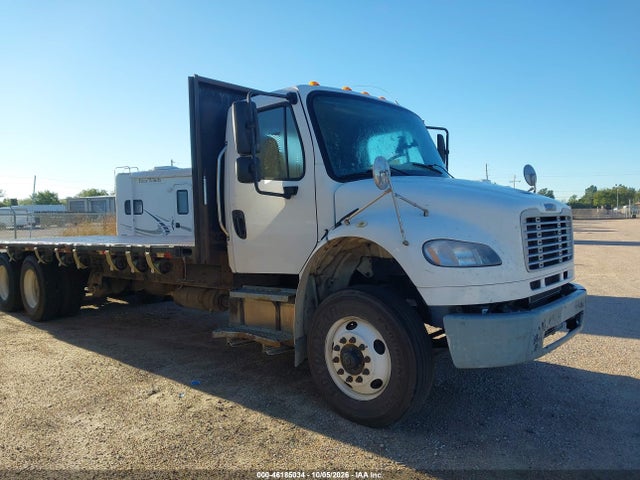 2015 Freightliner M2 106 Medium Duty მანქანა იყიდება აუქციონზე, vin: 1FVHCYCY0FHGJ9399, აუქციონის ნომერი: 46185034
