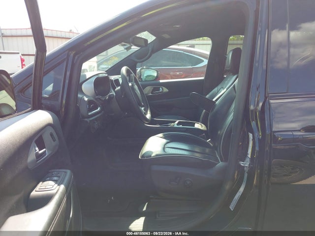 Продажа на аукционе авто 2025 Chrysler Pacifica Limited, vin: 2C4RC1GG1SR524158, номер лота: 46185063
