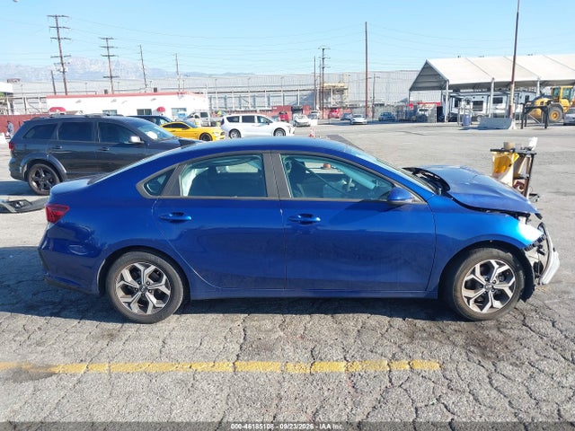 2020 Kia Forte Lxs მანქანა იყიდება აუქციონზე, vin: 3KPF24AD9LE195184, აუქციონის ნომერი: 46185108