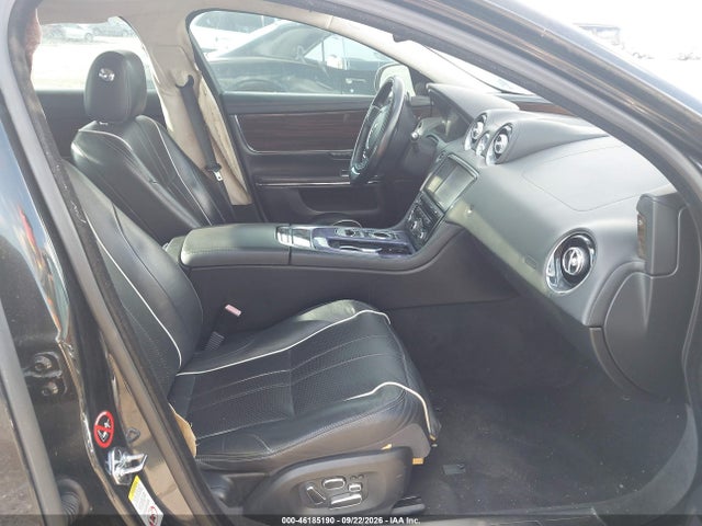 Продажа на аукционе авто 2011 Jaguar Xj, vin: SAJWA1CB7BLV09788, номер лота: 46185190