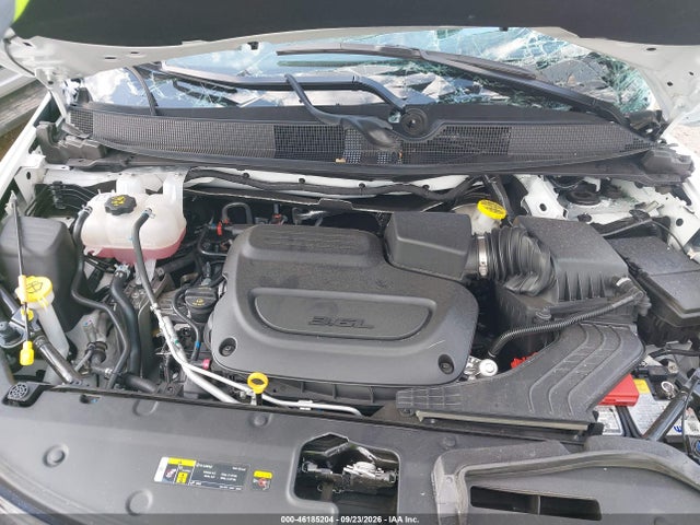 46185204 :رقم المزاد ، 2C4RC1BG1VR572481 vin ، 2027 Chrysler Pacifica مزاد بيع