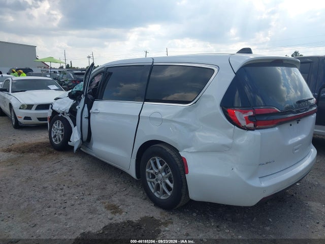 46185204 :رقم المزاد ، 2C4RC1BG1VR572481 vin ، 2027 Chrysler Pacifica مزاد بيع
