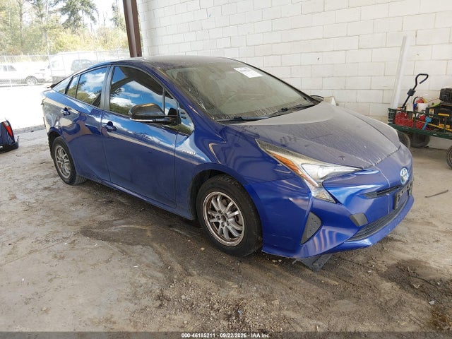 Toyota Prius Three 2016 JTDKARFU9G3515589 главное изображение