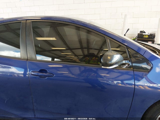 Toyota Prius Three 2016 JTDKARFU9G3515589 Image 14