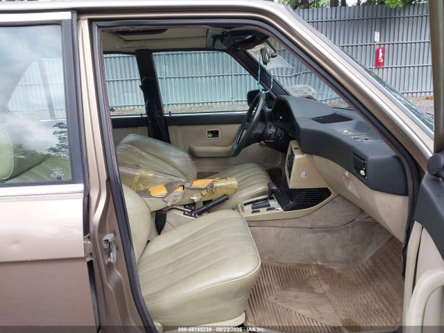 1986 Bmw 528 E Automatic მანქანა იყიდება აუქციონზე, vin: WBADK8307G9705323, აუქციონის ნომერი: 46185239