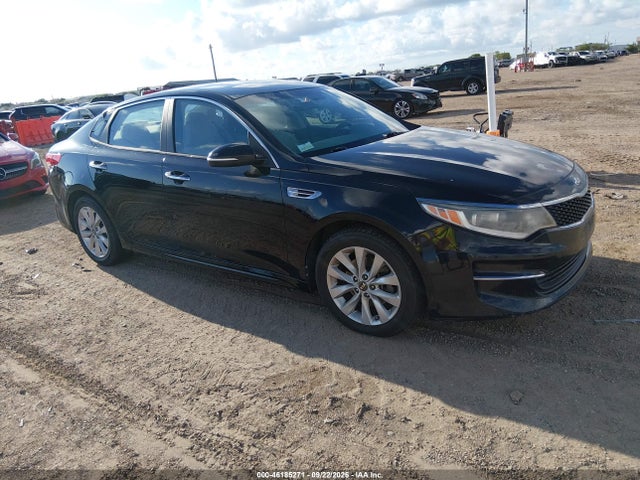 46185271 :رقم المزاد ، 5XXGT4L38HG138916 vin ، 2017 Kia Optima Lx مزاد بيع