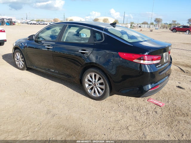 46185271 :رقم المزاد ، 5XXGT4L38HG138916 vin ، 2017 Kia Optima Lx مزاد بيع