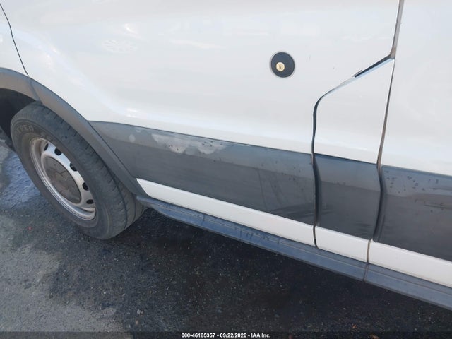 Ford Transit-150 2016 1FTYE1YMXGKB14815 Image 17