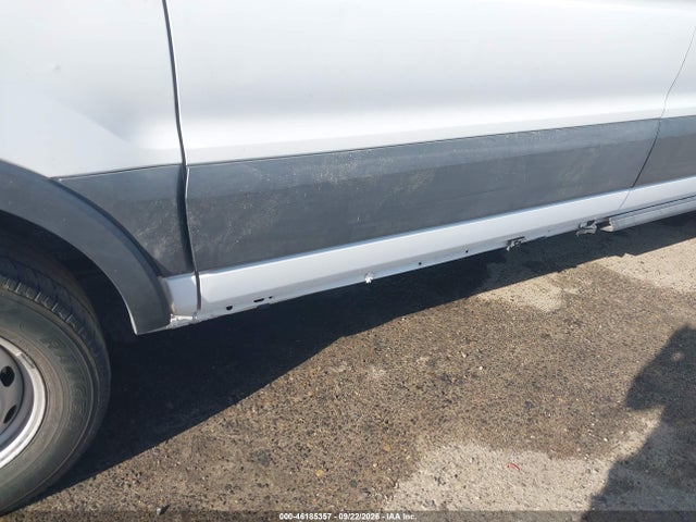 Ford Transit-150 2016 1FTYE1YMXGKB14815 Image 18