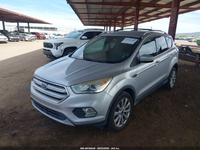 Ford Escape Titanium 2018 1FMCU9J96JUA56727 Image 2