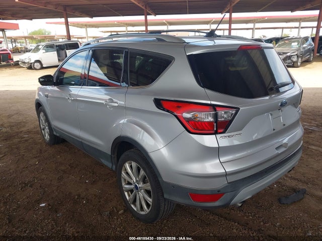 Ford Escape Titanium 2018 1FMCU9J96JUA56727 Image 3