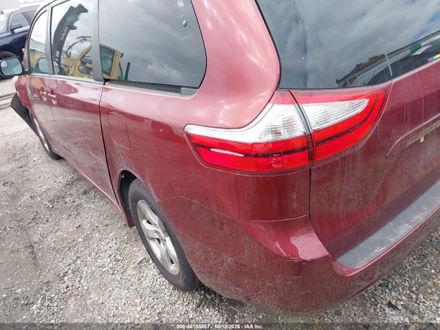 2018 Toyota Sienna Le 8 Passenger მანქანა იყიდება აუქციონზე, vin: 5TDKZ3DC3JS909014, აუქციონის ნომერი: 46185587